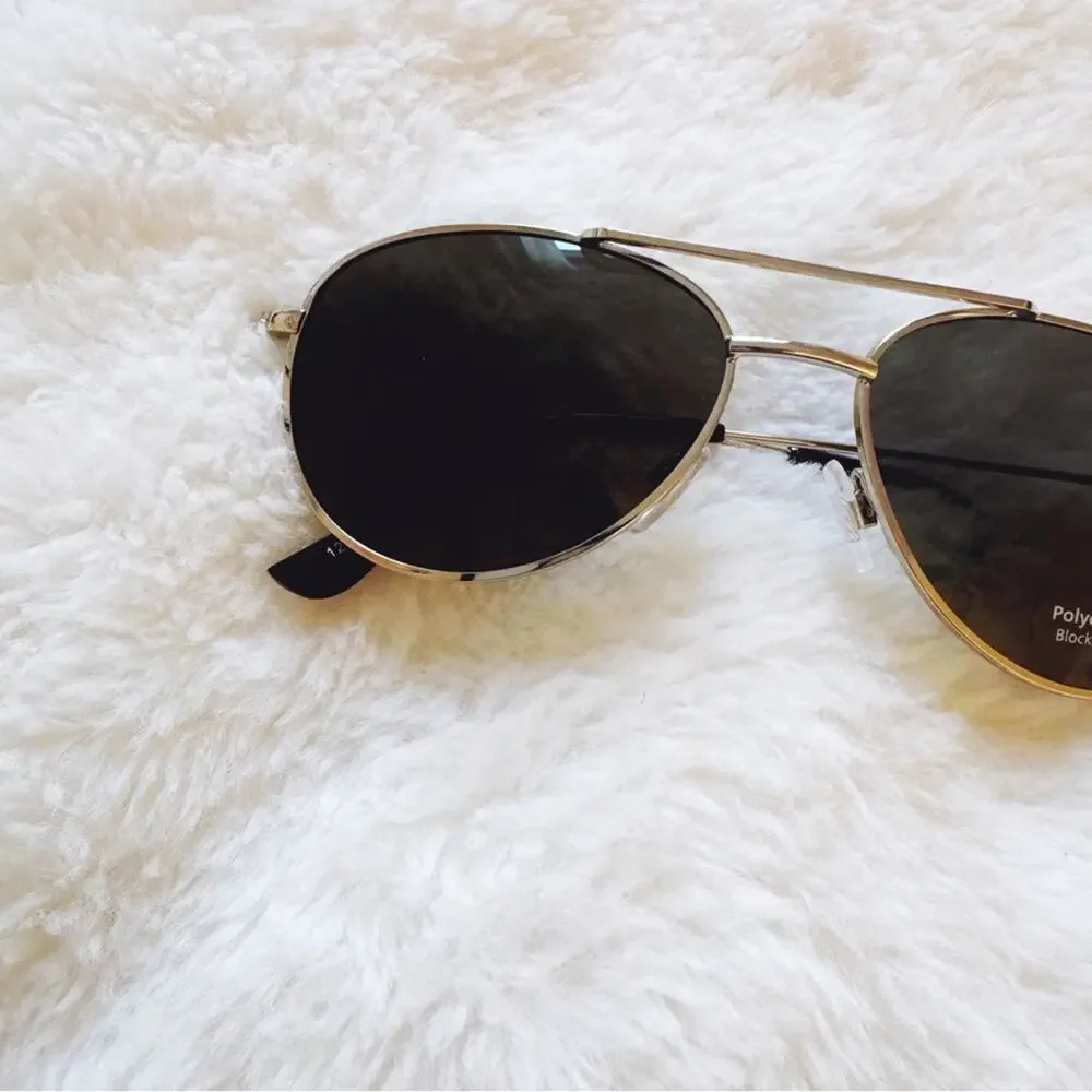 Tommy Silver with Mirrored Lenses Aviator Sunglasses